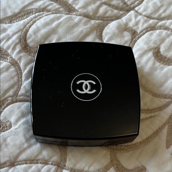 CHANEL Eye Shadow Palate - Picture 2 of 5